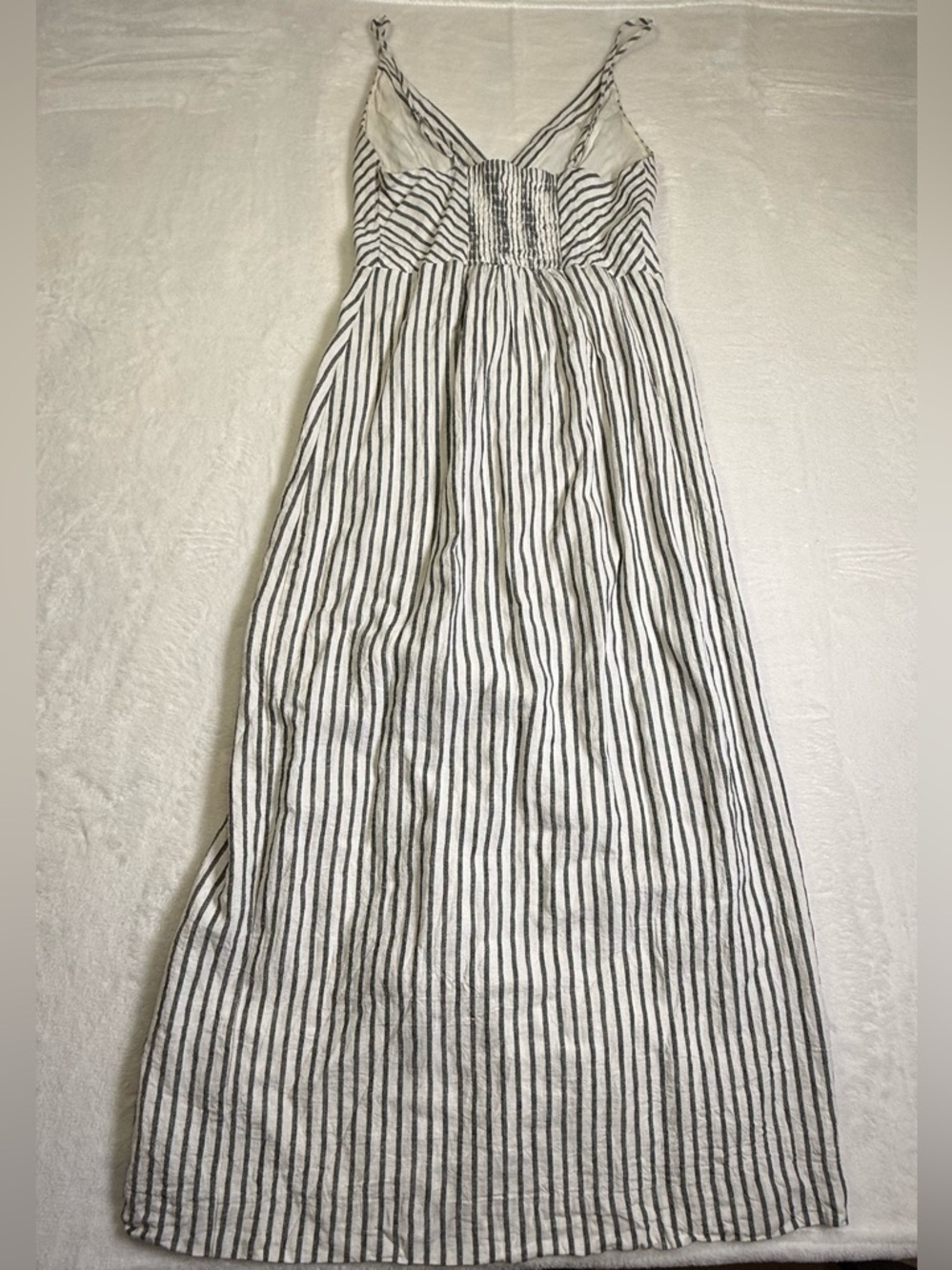 Urban Outfitters Millie White & Black Striped linen Button-Front Midi Dress XS - Picture 5 of 6